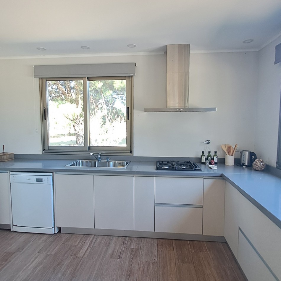 EXCEPCIONAL CASA QUINTA EN VENTA