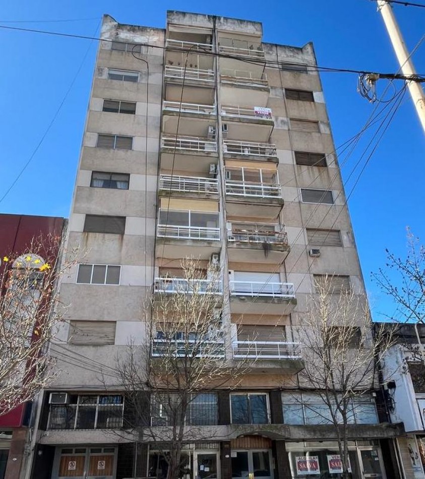 DEPARTAMENTO A MEDIA CUADRA DE PLAZA BELGRANO