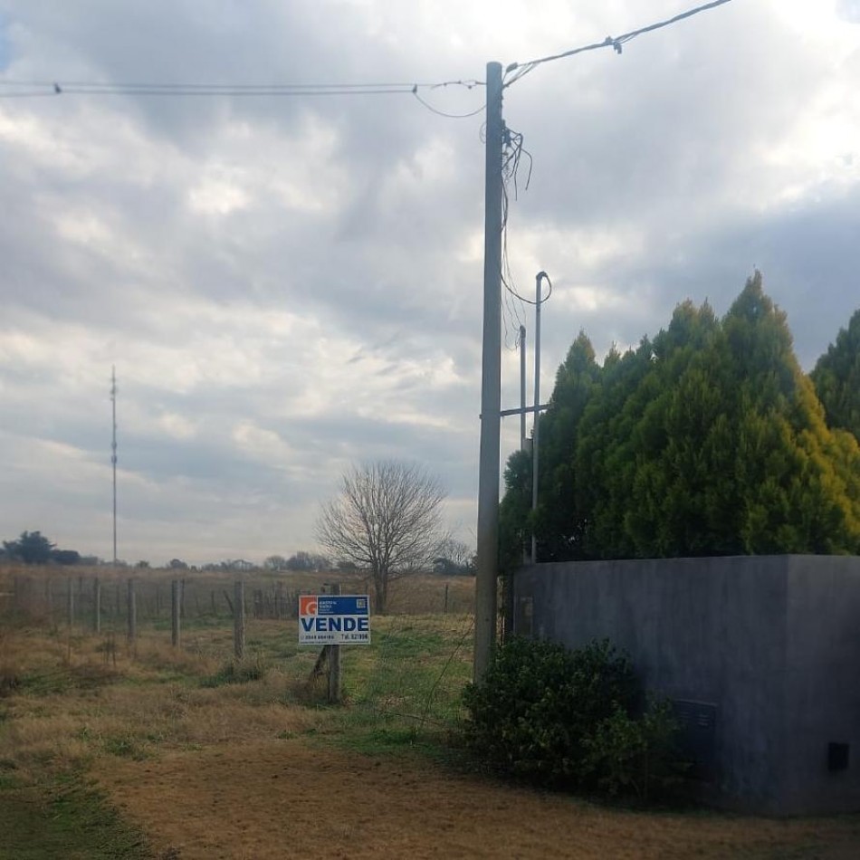 LOTE A 300 METROS DE ACCESO PRINCIPAL