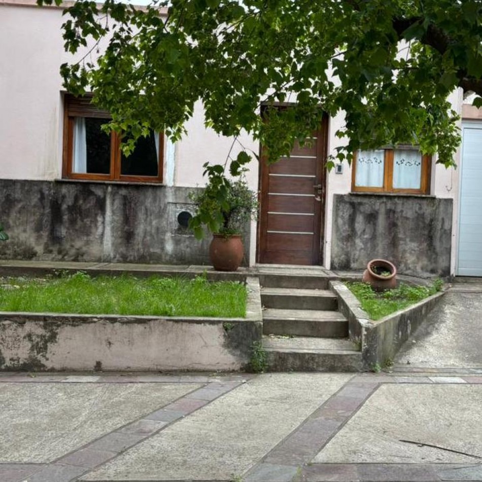 CASA CON GRAN POTENCIAL EN VENTA