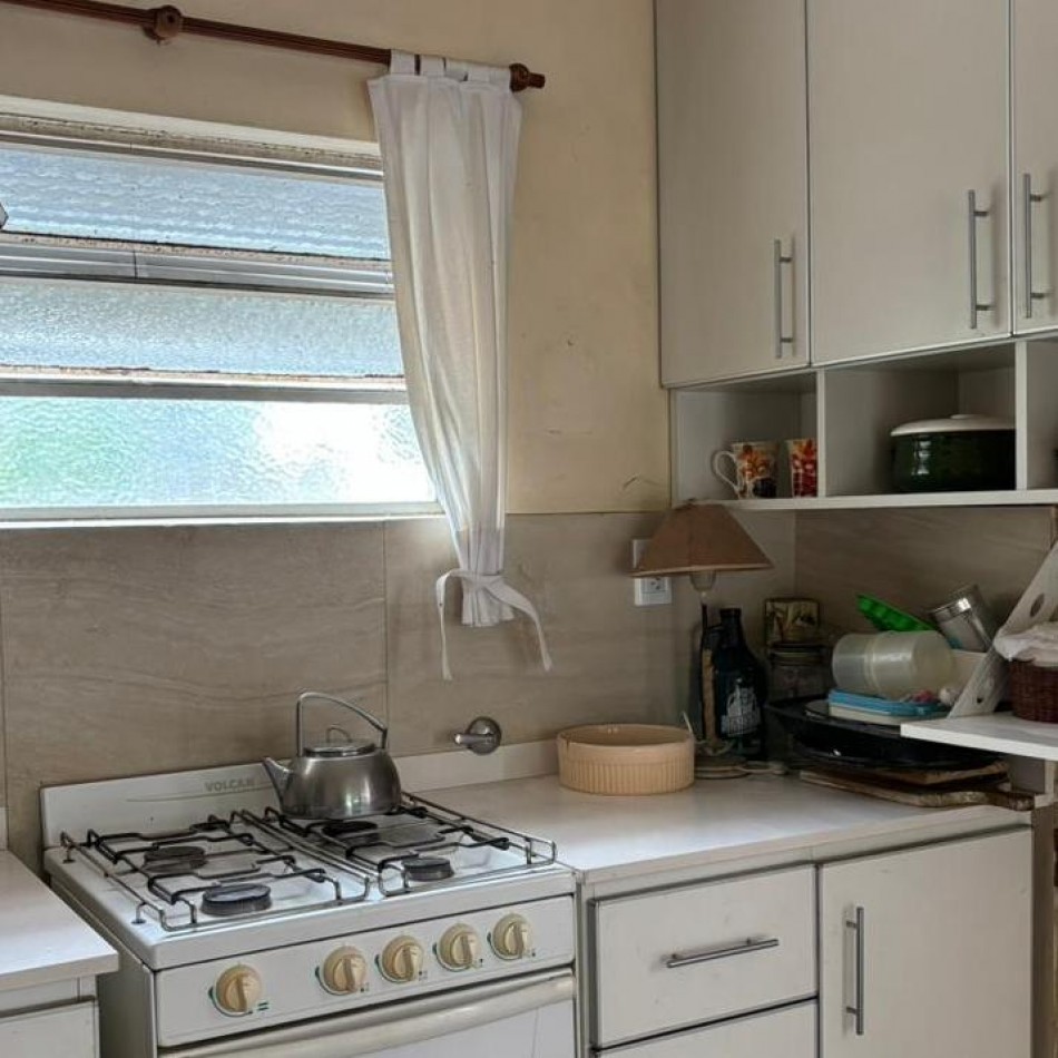 CASA CON GRAN POTENCIAL EN VENTA