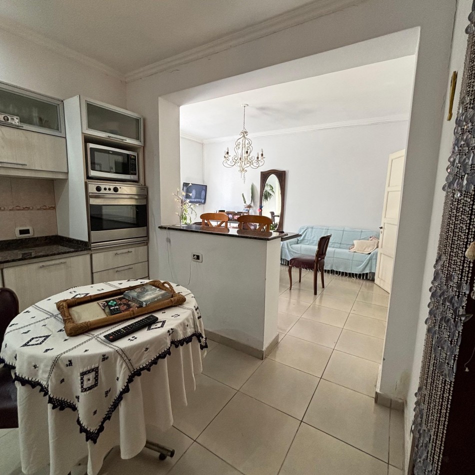 CASA EN VENTA CON QUINCHO Y GRAN PATIO