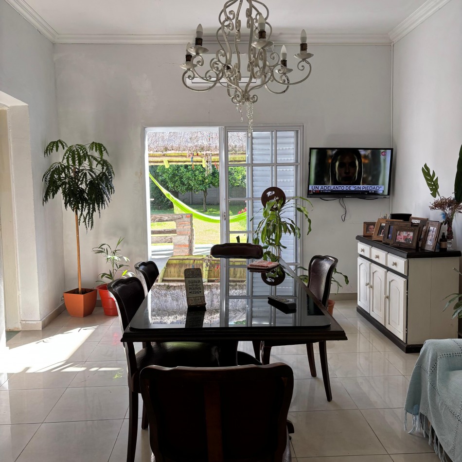 CASA EN VENTA CON QUINCHO Y GRAN PATIO