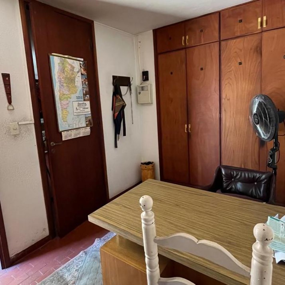 VIVIENDA + OFICINA/CONSULTORIO EN VENTA