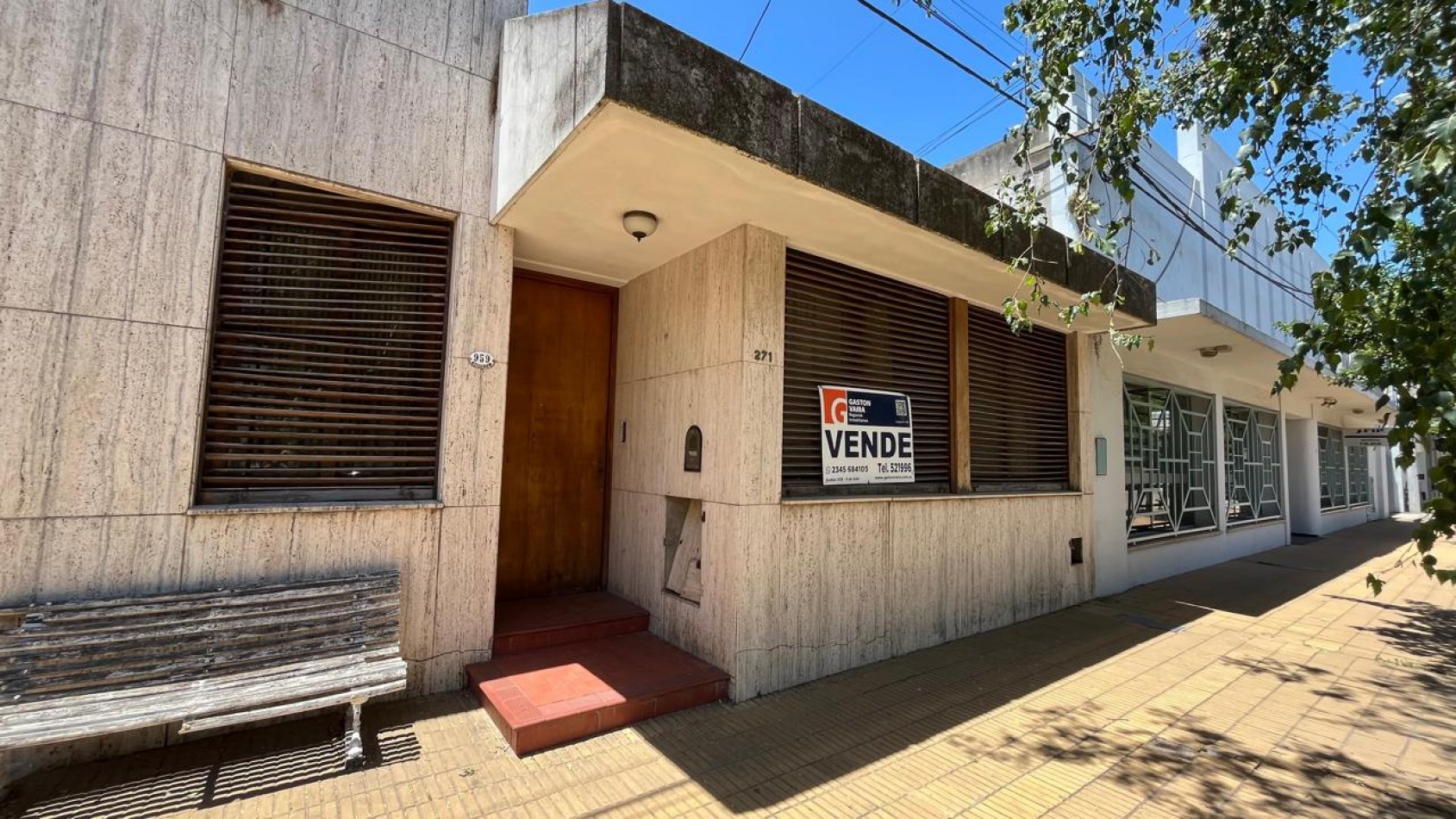 VIVIENDA + OFICINA/CONSULTORIO EN VENTA