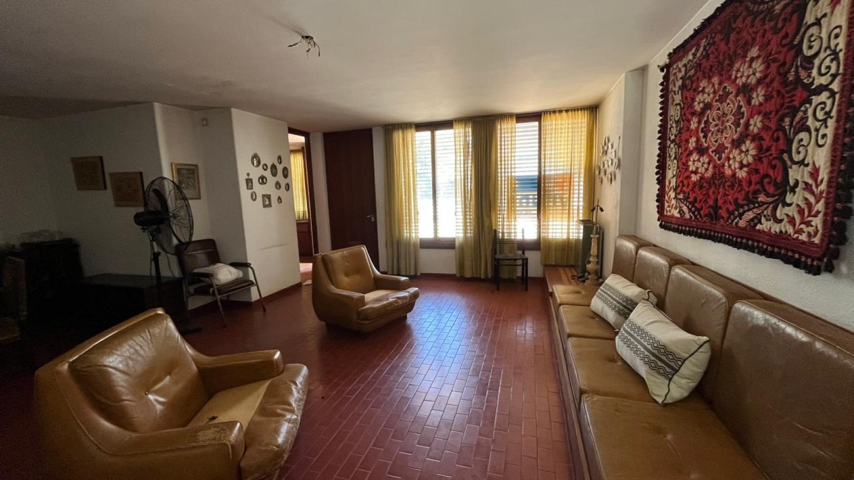 VIVIENDA + OFICINA/CONSULTORIO EN VENTA