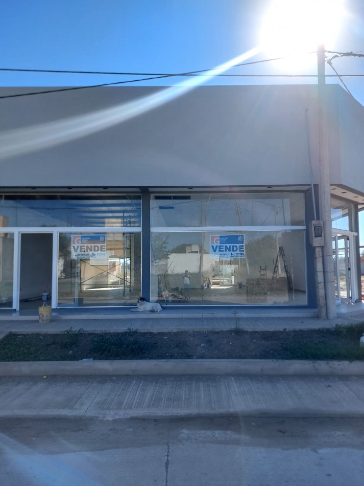 2 LOCALES COMERCIALES A ESTRENAR EN VENTA