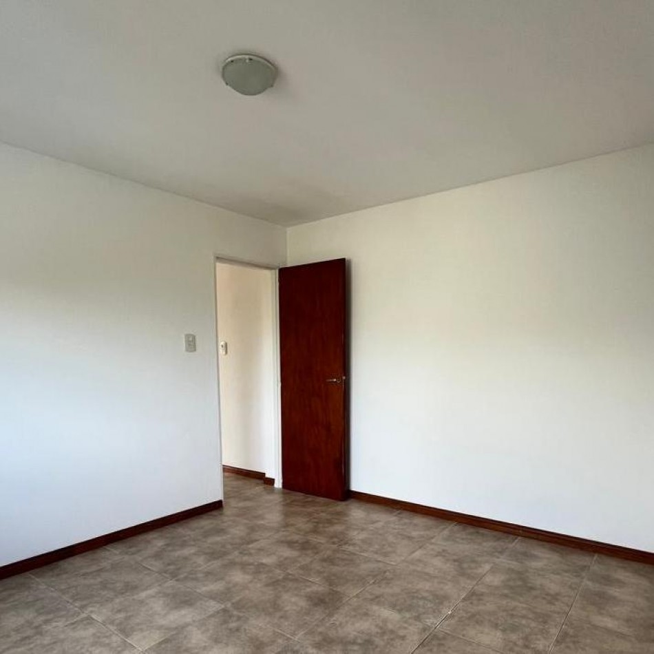 DEPARTAMENTO EN PLANTA ALTA