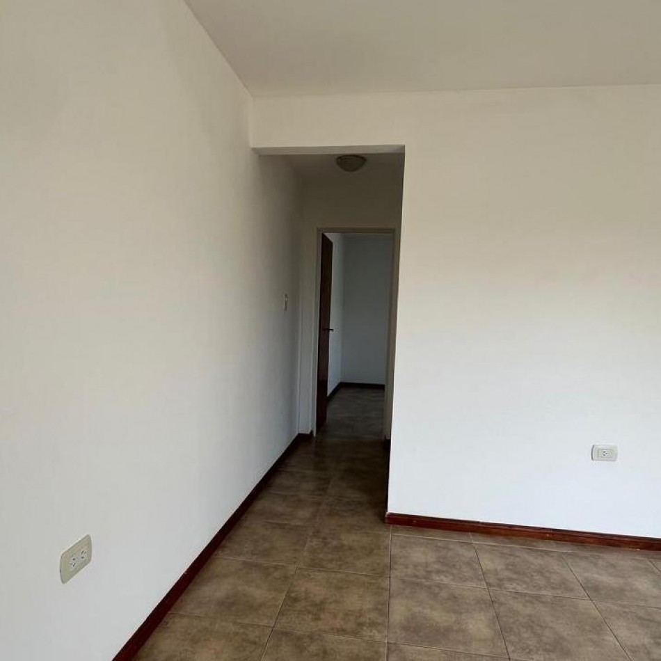 DEPARTAMENTO EN PLANTA ALTA