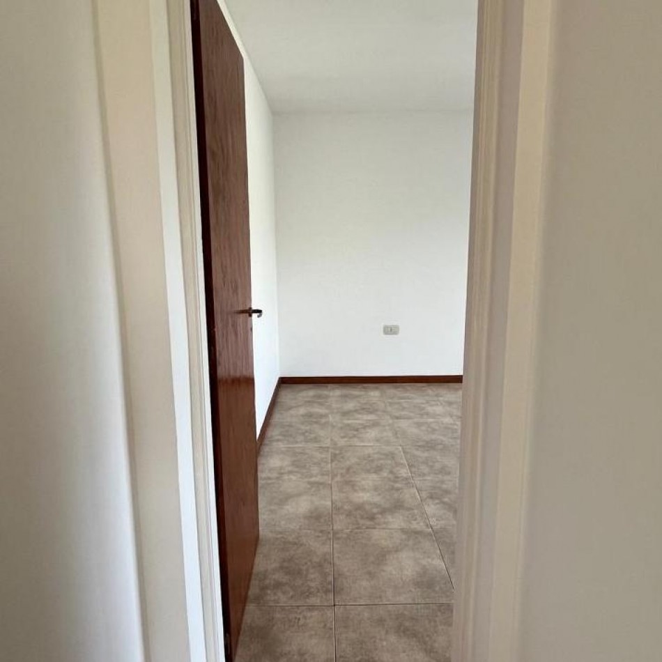 DEPARTAMENTO EN PLANTA ALTA