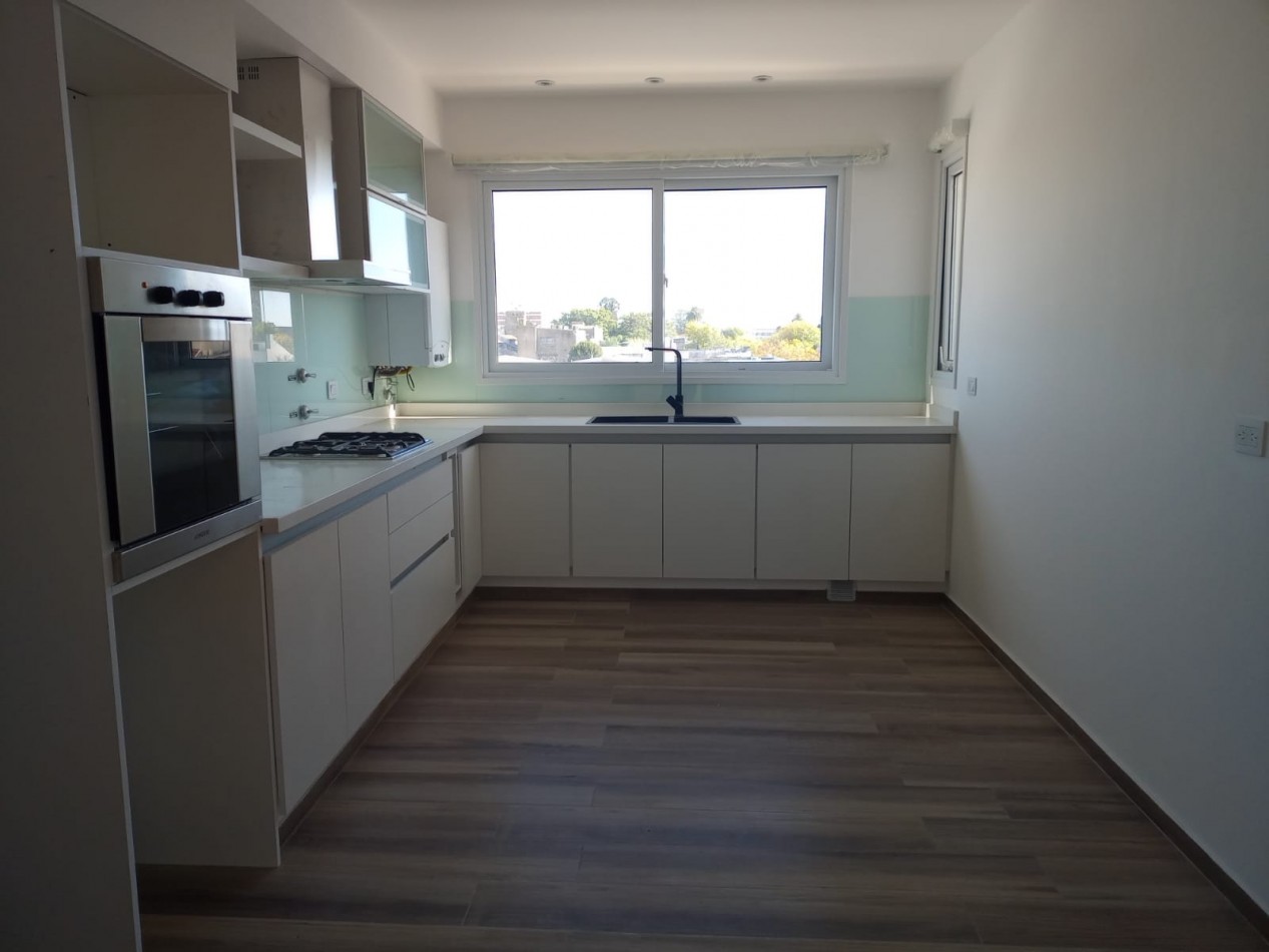 DEPARTAMENTO 3 AMBIENTES EN UNIQUE TOWER