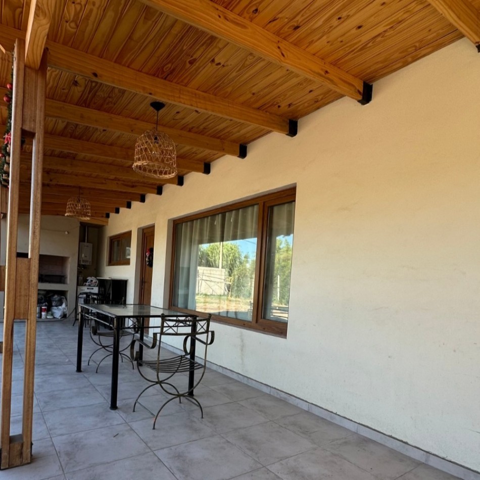 CASA QUINTA A ESTRENAR CON PILETA EN VENTA