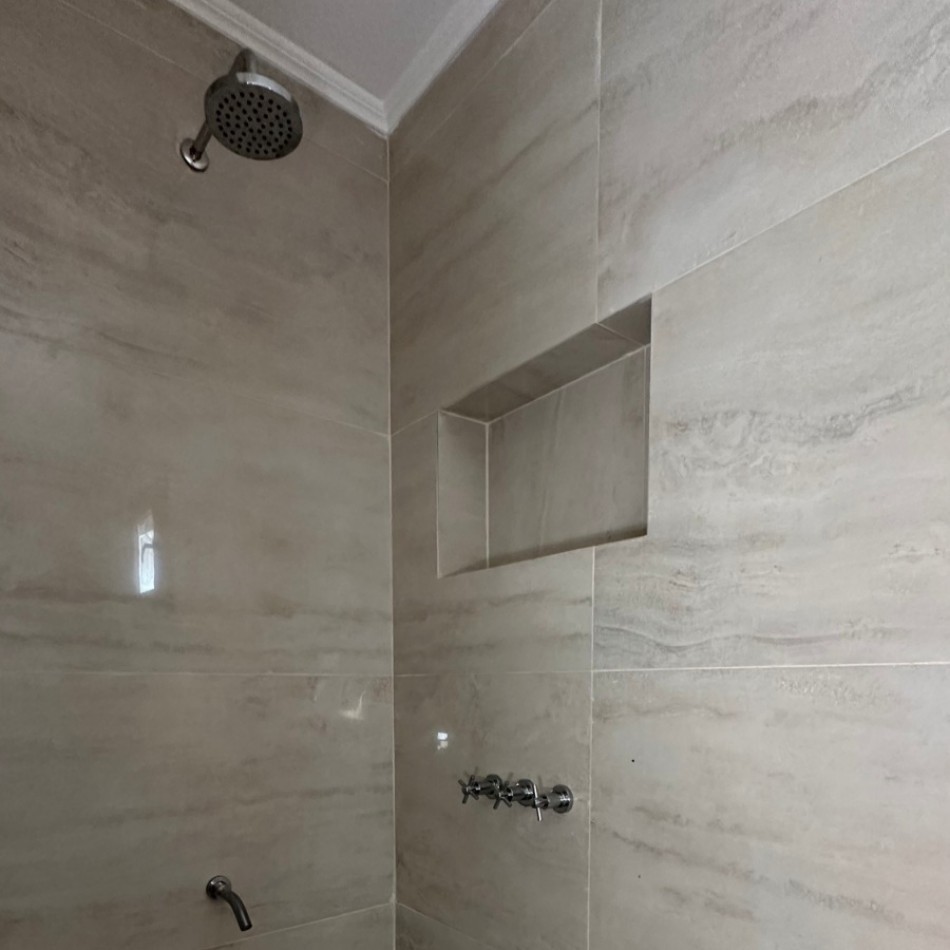 CASA QUINTA A ESTRENAR CON PILETA EN VENTA
