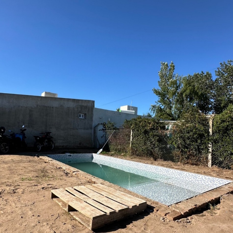 CASA QUINTA A ESTRENAR CON PILETA EN VENTA
