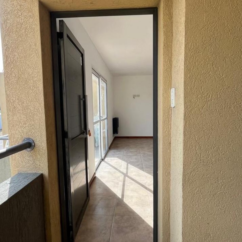DEPARTAMENTO EN PLANTA ALTA EN VENTA